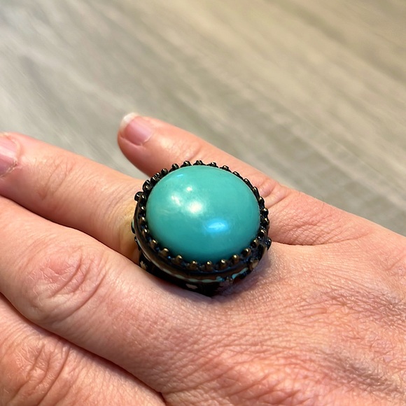 Boho-style chunky turquoise ring. - Picture 5 of 5